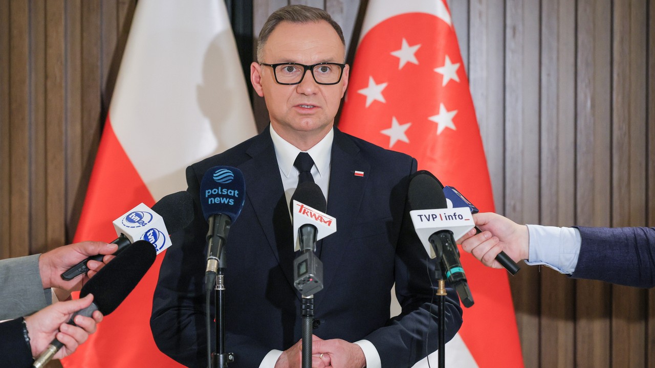 Andrzej Duda ostro o części sędziów. "Oszaleli, poniewierają innymi sędziami"