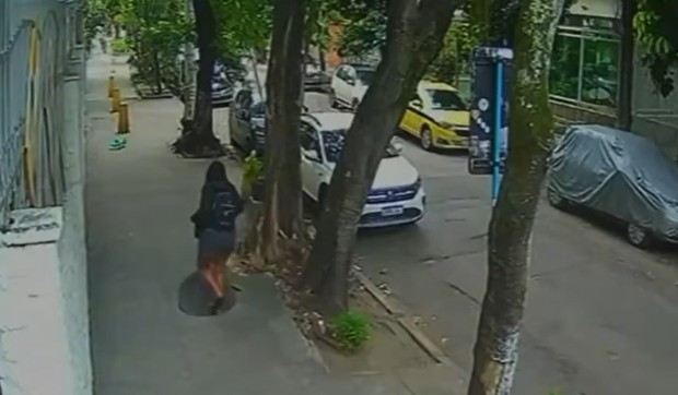 Žena upala u šahtu