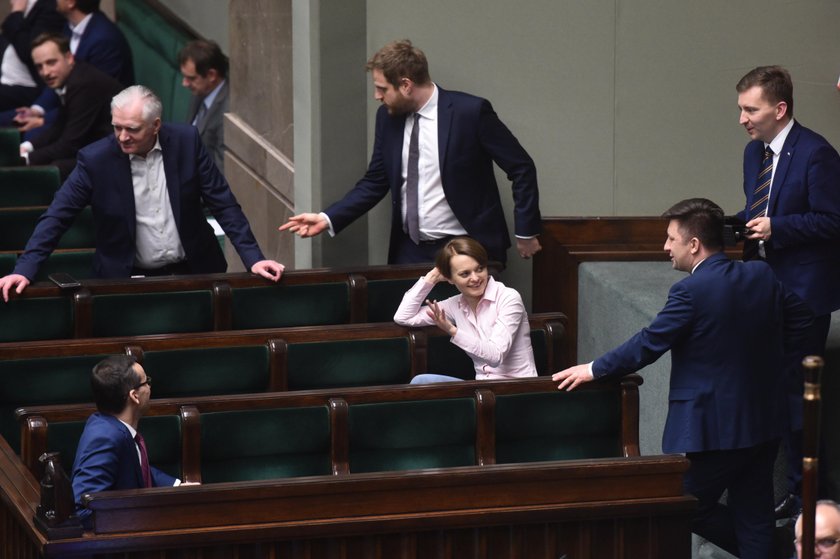 PiS w ramach specustawy zmienił Kodeks wyborczy. Opozycja oburzona