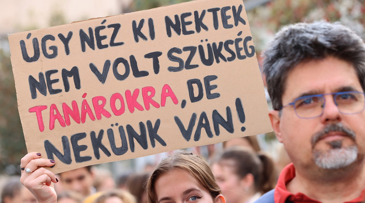 A szakszervezetek mára és holnapra ismét országos sztrájkot hirdettek / Fotó: Fuszek Gábor