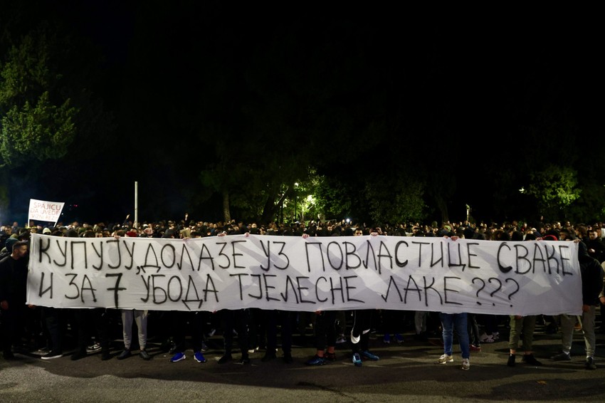 Protest ispred zgrade Vlade u Podgorici,