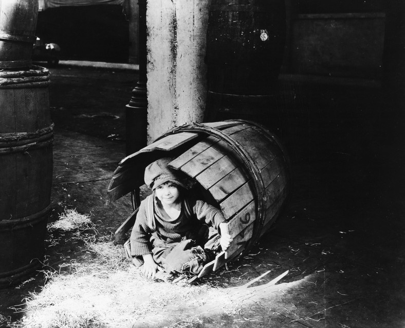 Jackie Coogan na planie "Brzdąca"