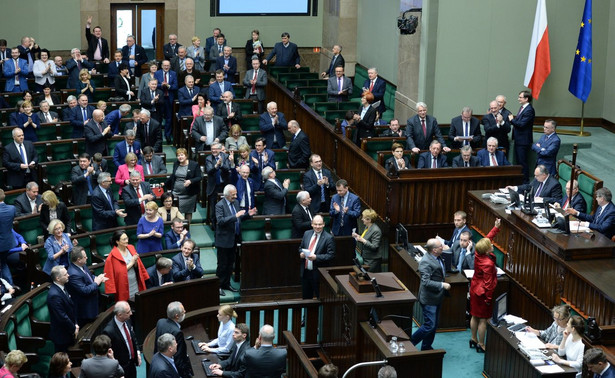 Mazurek z PiS: Jeden głos oddany niezgodnie z prawem nie miałby wpływu na skuteczność głosowania