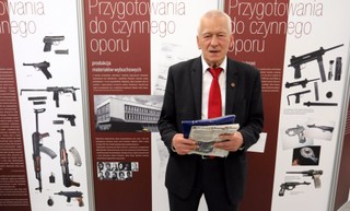 Trzecia strona Solidarności. 'Autobiografia' Kornela Morawieckiego [RECENZJA]