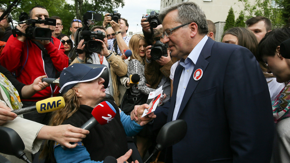 Sufler to wyjątkowo niewdzięczna rola. Za plecami prezydenta Bronisława Komorowskiego gra ją Jowita Kacik, szerzej nieznana urzędniczka, która wcześniej doradzała Grzegorzowi Schetynie. Ma być lekiem na deficyt empatii, jaki prezentuje prezydent.