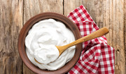 Domowy jogurt - jak zrobić? Jakie zawiera składniki odżywcze?