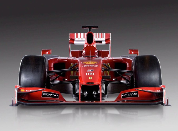 Fani wyścigów mogą wreszcie oglądać nową maszynę Ferrari