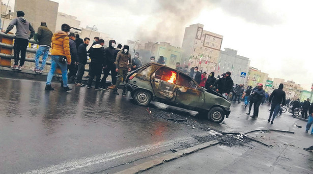 W protestach wzięło udział łącznie prawie 90 tys. Irańczyków, ponad 1000 zostało aresztowanych