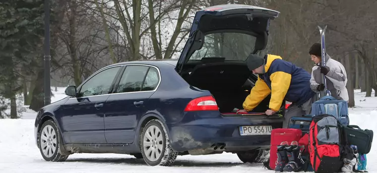 Jedziesz na ferie? Trzy strony z e-usługami, które warto znać