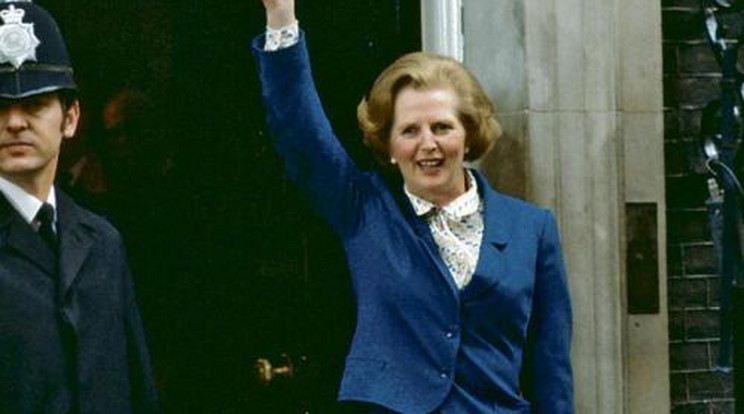 Kelendő lett Margaret Thatcher táskája