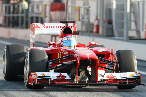 Alonso najszybszy podczas testów na torze Catalunya