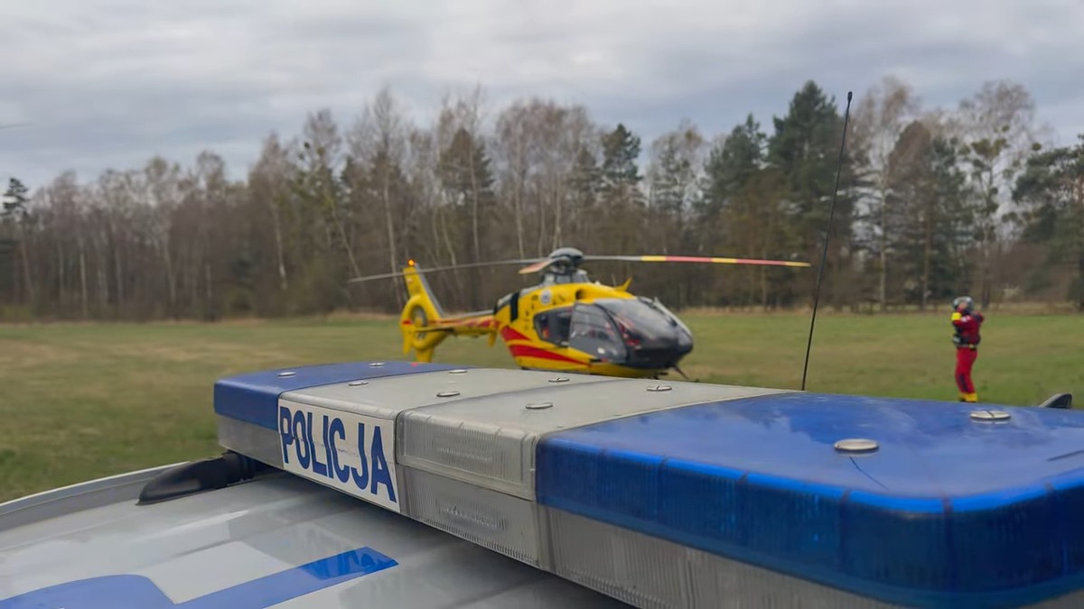 Coach carrying children collides with truck near Grodzisk Mazowiecki