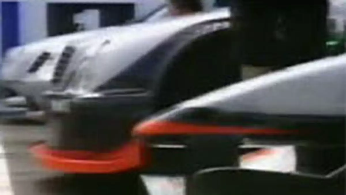 Wideo: Mercedes-Benz C 230 K Sportcoupe vs. SL 55 AMG vs. CLK DTM vs. F1