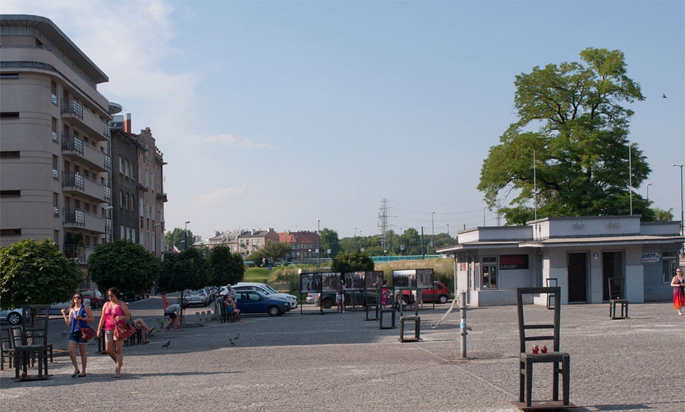 Dworzec autobusowy "Karpaty"