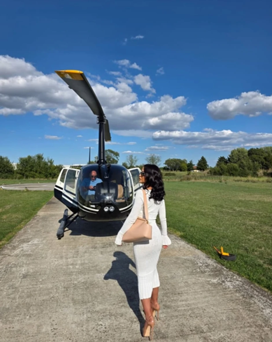 Aleksandra Mladenović helikopterom došla na nastup