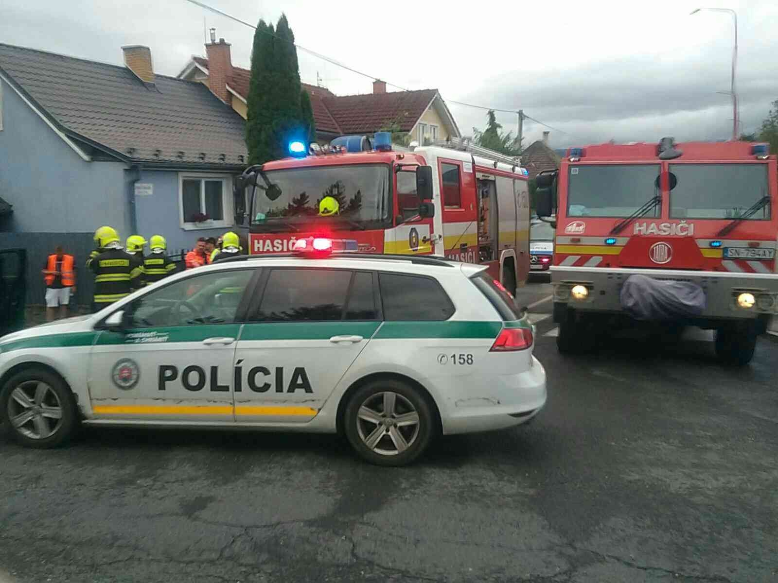 Pri nehode dvoch áut v Spišskej Novej Vsi sa zranili dvaja ľudia.