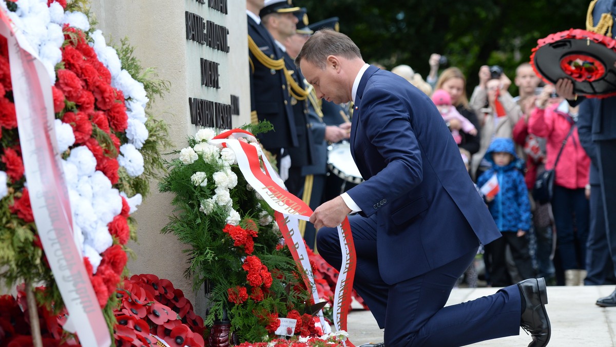 Od złożenia wieńca pod Polish War Memorial, londyńskim pomnikiem ku czci polskich lotników pomagających aliantom podczas II wojny światowej, prezydent Andrzej Duda rozpoczął dziś dwudniową wizytę w Wielkiej Brytanii.