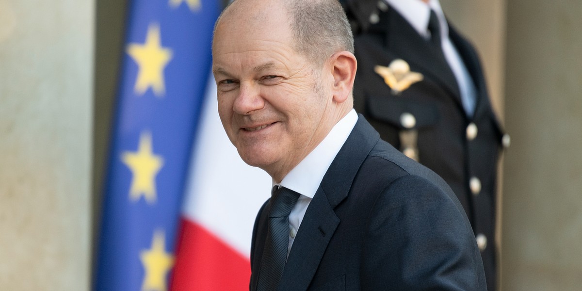 Olaf Scholz, kanclerz Niemiec, ma na razie powody do zadowolenia. Gospodarka trzyma się nieźle, ceny gazu po wielkich wzrostach wróciły do bardziej znośnych poziomów, wypełnienie magazynów gazem jest wysoka a dotychczasowa zima ciepła. 