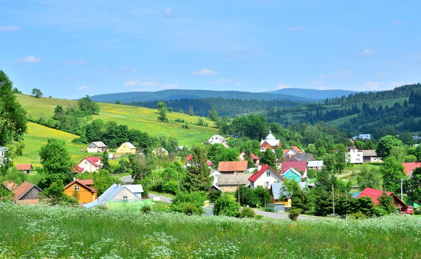 Dobra zmiana z perspektywy prowincji. Jak się czuje mieszkaniec Polski B w pisowskich czasach