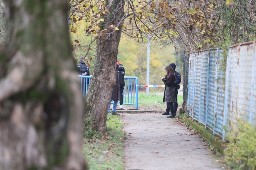 Dečak je uboden nožem ispred Tehničke škole u Železniku
