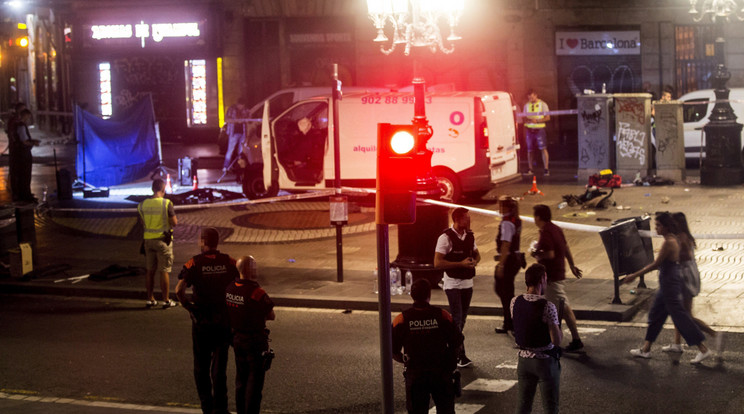 A terrorista 
13 embert ölt 
meg ezzel a 
furgonnal a 
La Ramblán/Fotó:MTI
