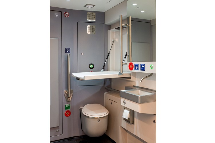 Pociąg Flirt 3 - toaleta - <br><br>(zuz) PAP/Andrzej Grygiel