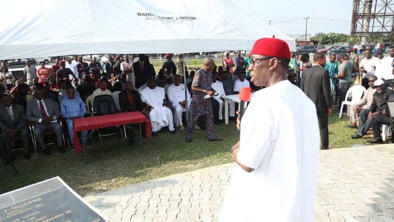 Governor Ifeanyi Okowa signs MoU with consortium to revamp 25 healthcare centres in Delta state.