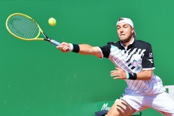 Niemiecki tenisista dostał pozwolenie na treningi na kortach