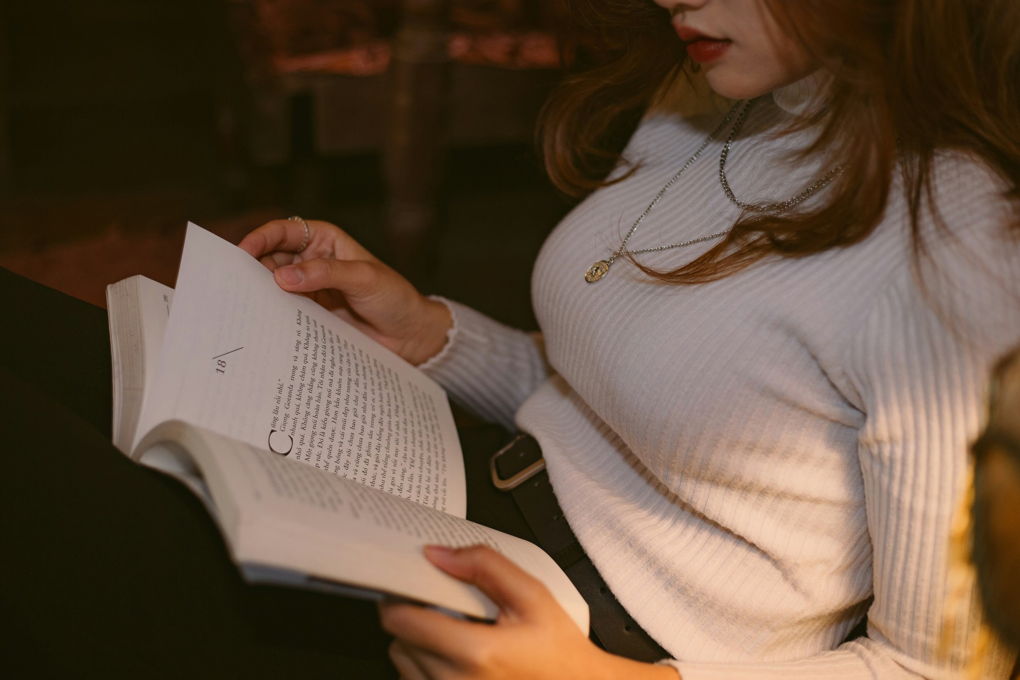 Čítaním stimulujete činnosť mozgu.