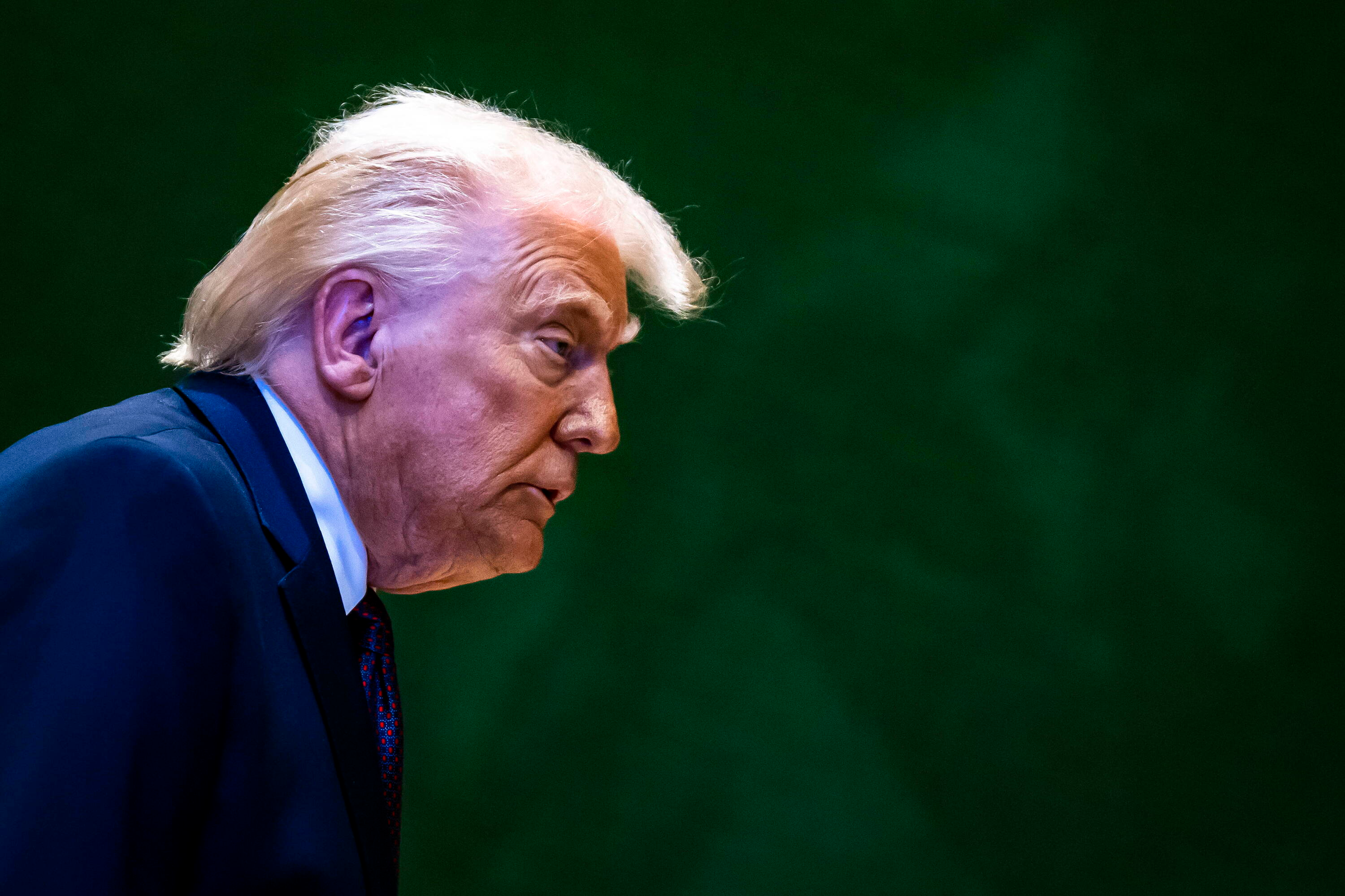 Dlaczego Trump wycofał zaproszenie dla Kanady - konflikt o Złotą Kopułę i Chiny