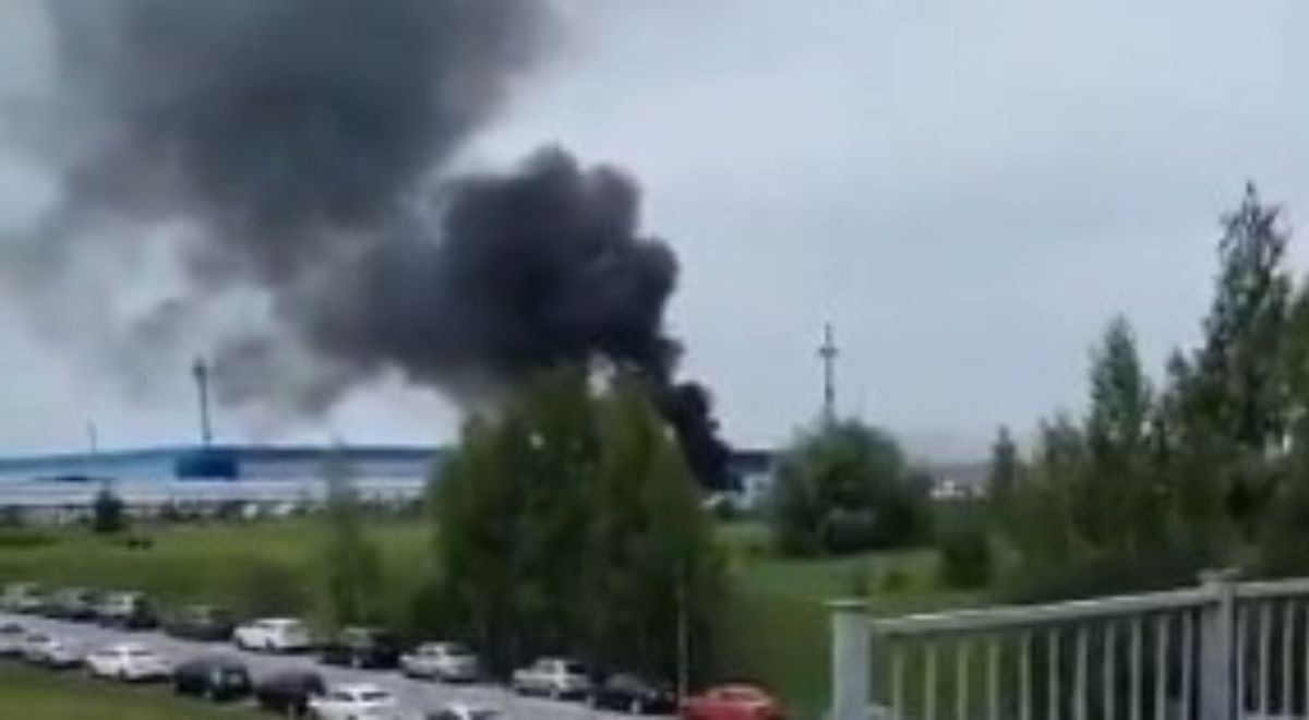 Rosjanie znów zostali zaskoczeni! Płonie fabryka dronów, jest ofiara i ranni