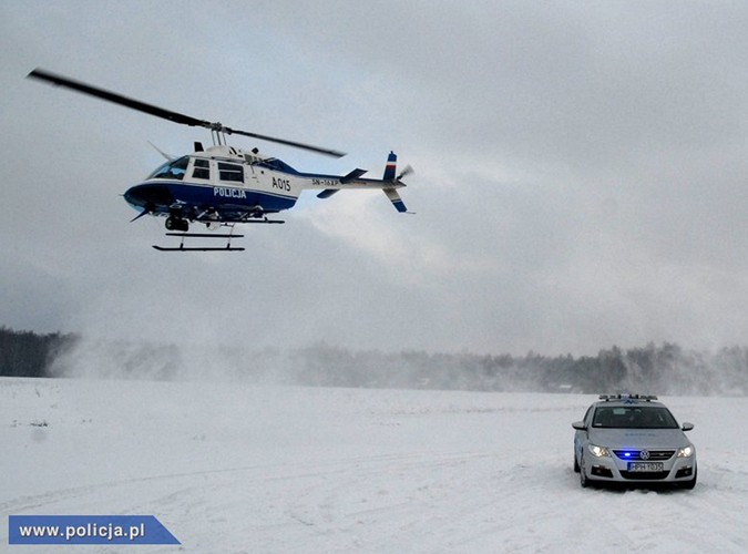 Polscy policjanci z roku na rok dysponują coraz nowszym sprzętem. Od niedawna na Mazowszu można zobaczyć volkswagena passata CC w srebrno-niebieskich barwach, który jest nowym narzędziem do walki z piratami drogowymi.