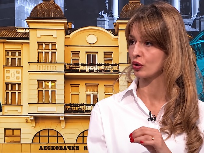 Dr Jelena Nišević Lazović