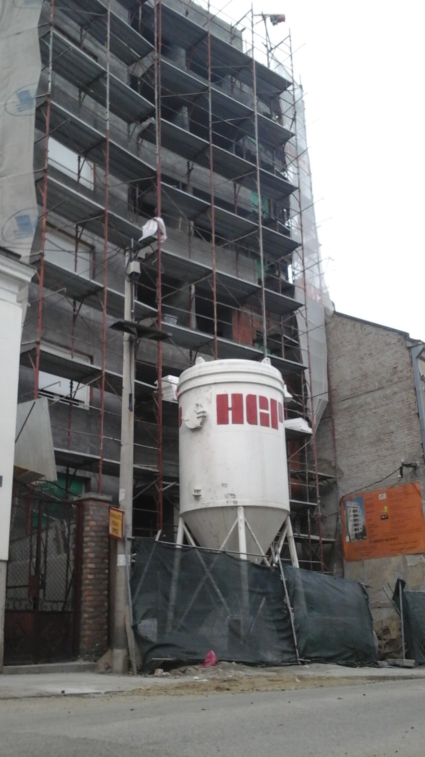 Nesrećni radnik pao je s visine od oko 20 metara