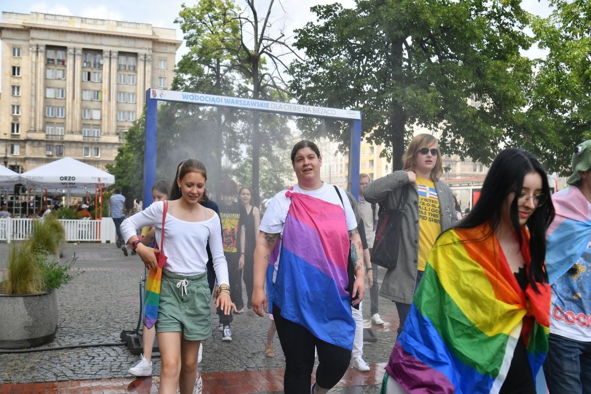 Uczestnicy XXII Parady Równości w Warszawie