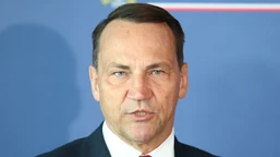 radosław sikorski ostro po wystąpieniach grzegorza brauna. "jakaś łach