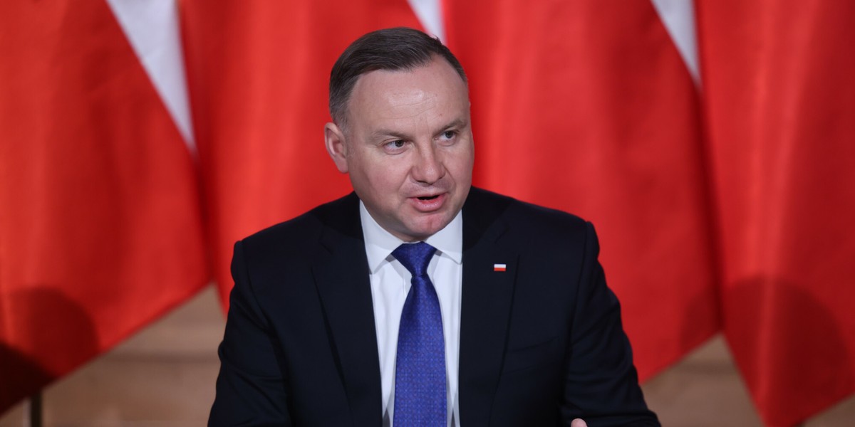 Andrzej Duda twierdzi, że Polska powinna wysunąć wobec Rosji roszczenia za zbrodnię katyńską.