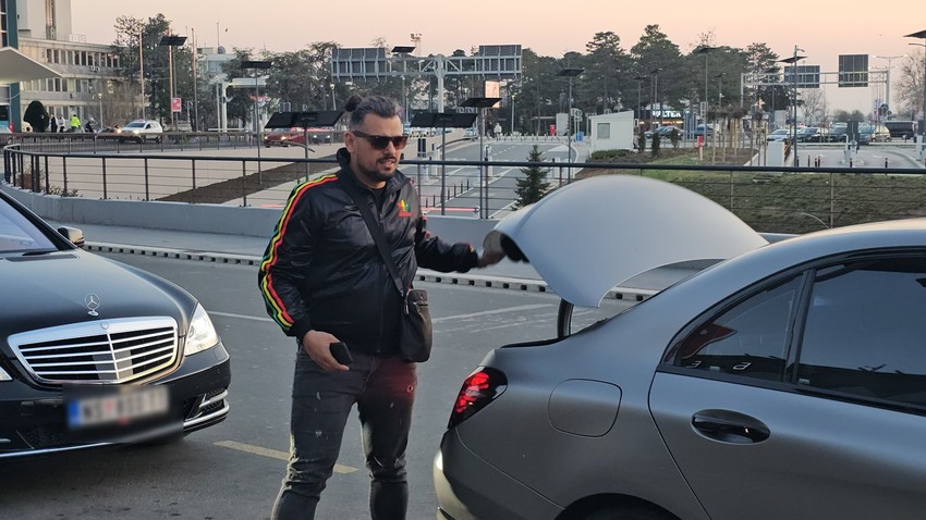 Bora Santana na aerodromu