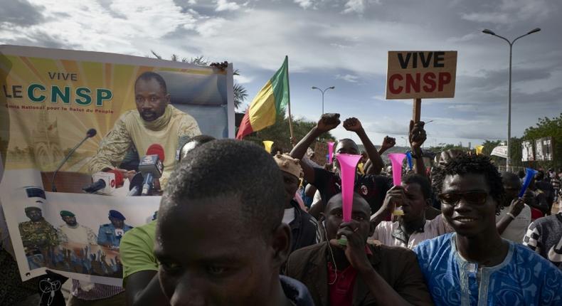 Mali : Les soutiens de la junte lors d'une manifestation après le coup d'Etat