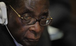 'Żyje już dziesiątą dekadę, a rządzi czwarte dziesięciolecie'. Kim jest Robert Mugabe? [SYLWETKA]