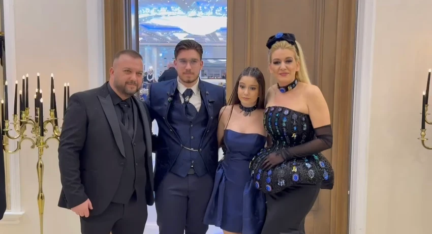 Borko Radivojević sa sinom, ćerkom i ženom