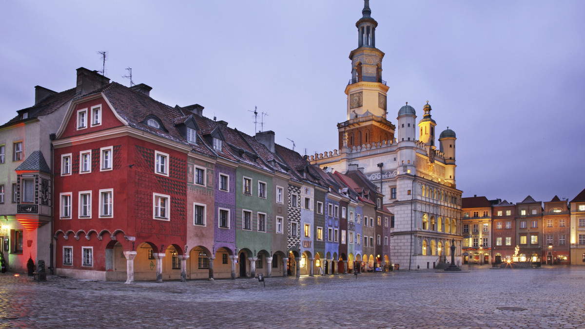 Wrzesień coraz bliżej, a wraz z nim rozpoczęcie roku szkolnego, koniec beztroskiego odpoczynku, a także długich i ciepłych dni. Warto więc skorzystać z nadchodzącego weekendu, zwłaszcza że w mieście szykuje się sporo atrakcji i wydarzeń. Zebraliśmy kilka, naszym zdaniem, ciekawych propozycji na spędzenie wolnego czasu w sobotę oraz niedzielę.