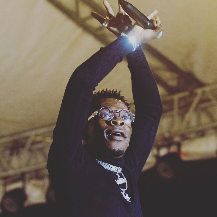 Shatta Wale went on to say that even though he is not bragging, he only talks about his wealth because he wants to motivate the youths. [Instagram/ShattaWale]