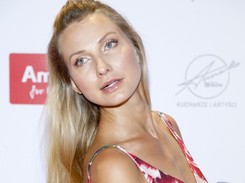 Cicha woda... Nagie zdjęcia Joanny Moro - wysyła je mężowi