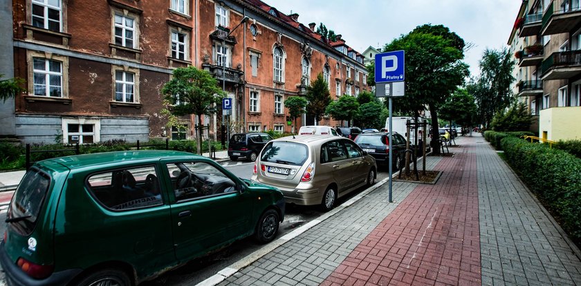 Robią bezsensowne badania