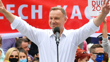 Woda zamiast coca-coli, żurek i pierogi. W czym gustuje Andrzej Duda?