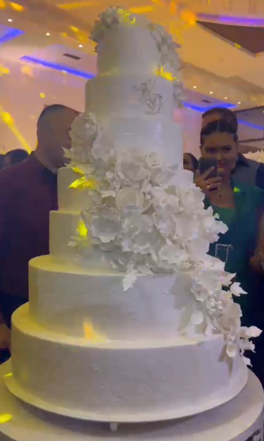 Torta na svadbi Darka i Kaće