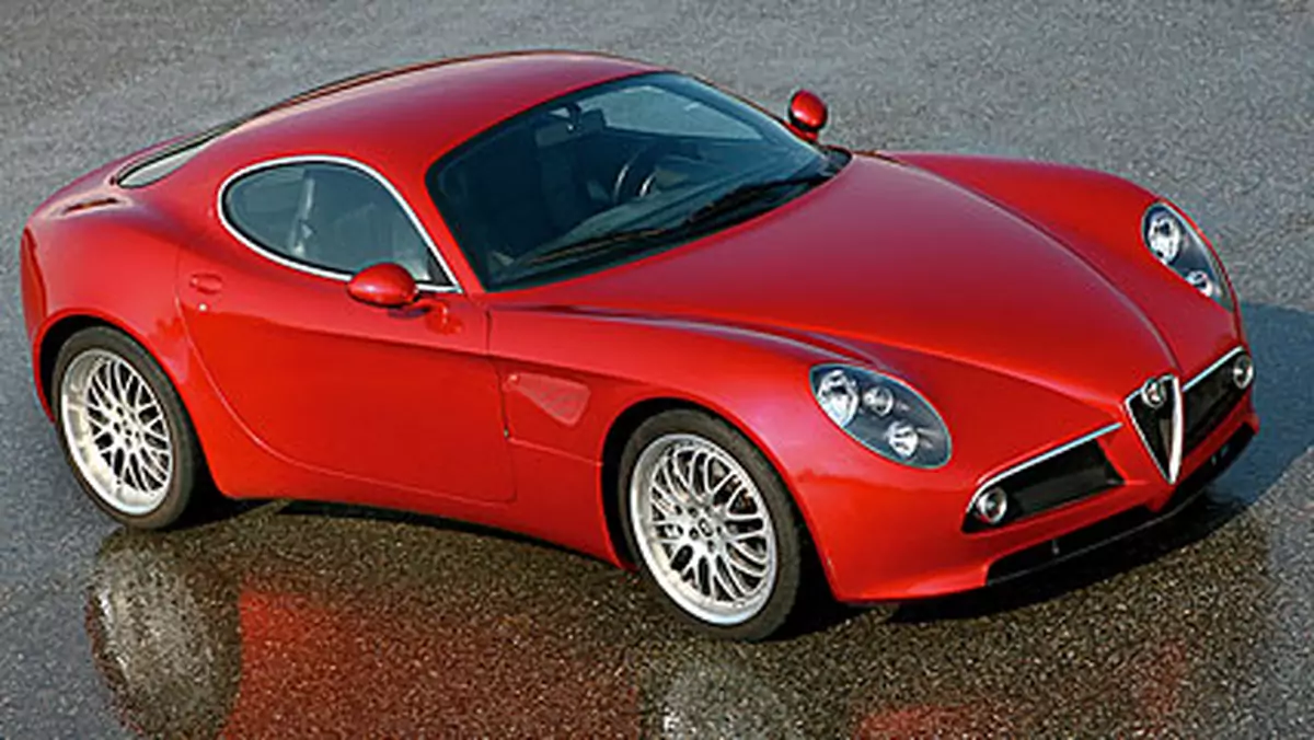 Paryż: Alfa Romeo 8c Competizione oficjalnie!