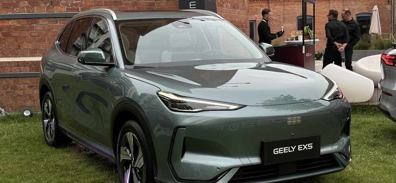 Nowy SUV wjeżdża do Polski. Cena? 5000 aut sprzedali w ciemno