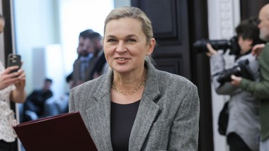 men chce zmniejszyć liczbę godzin nauki w szkołach. nauczyciele nie ma